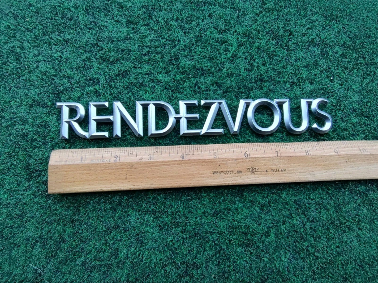 2002-2007 Buick Rendezvous Emblem Logo Letters Symbol Badge Trunk Rear OEM 2L3