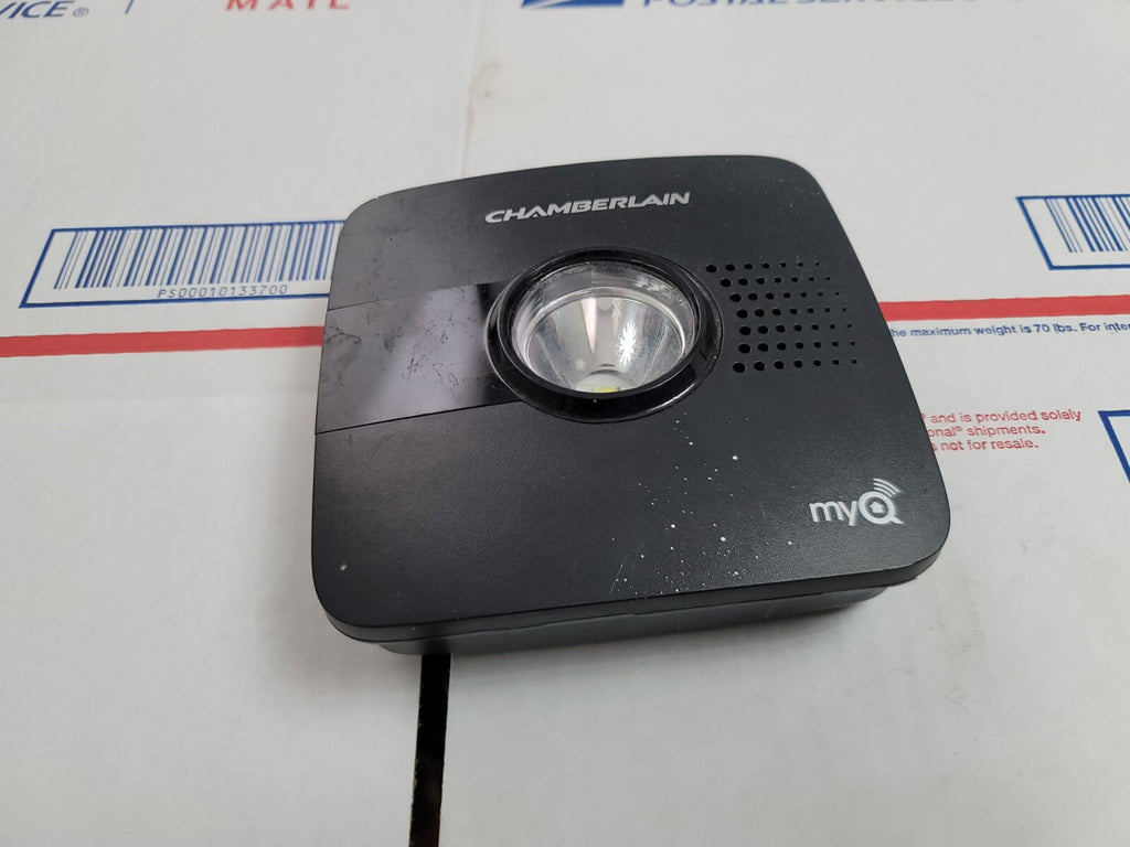 Chamberlain MyQ Garage Door Controller Hub 8L6