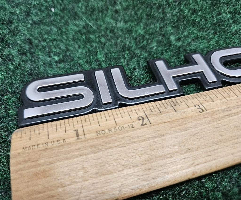 1997-2004 Oldsmobile Silhouette Chrome Rear Trunk Emblem Badge Logo 10242278 GL3