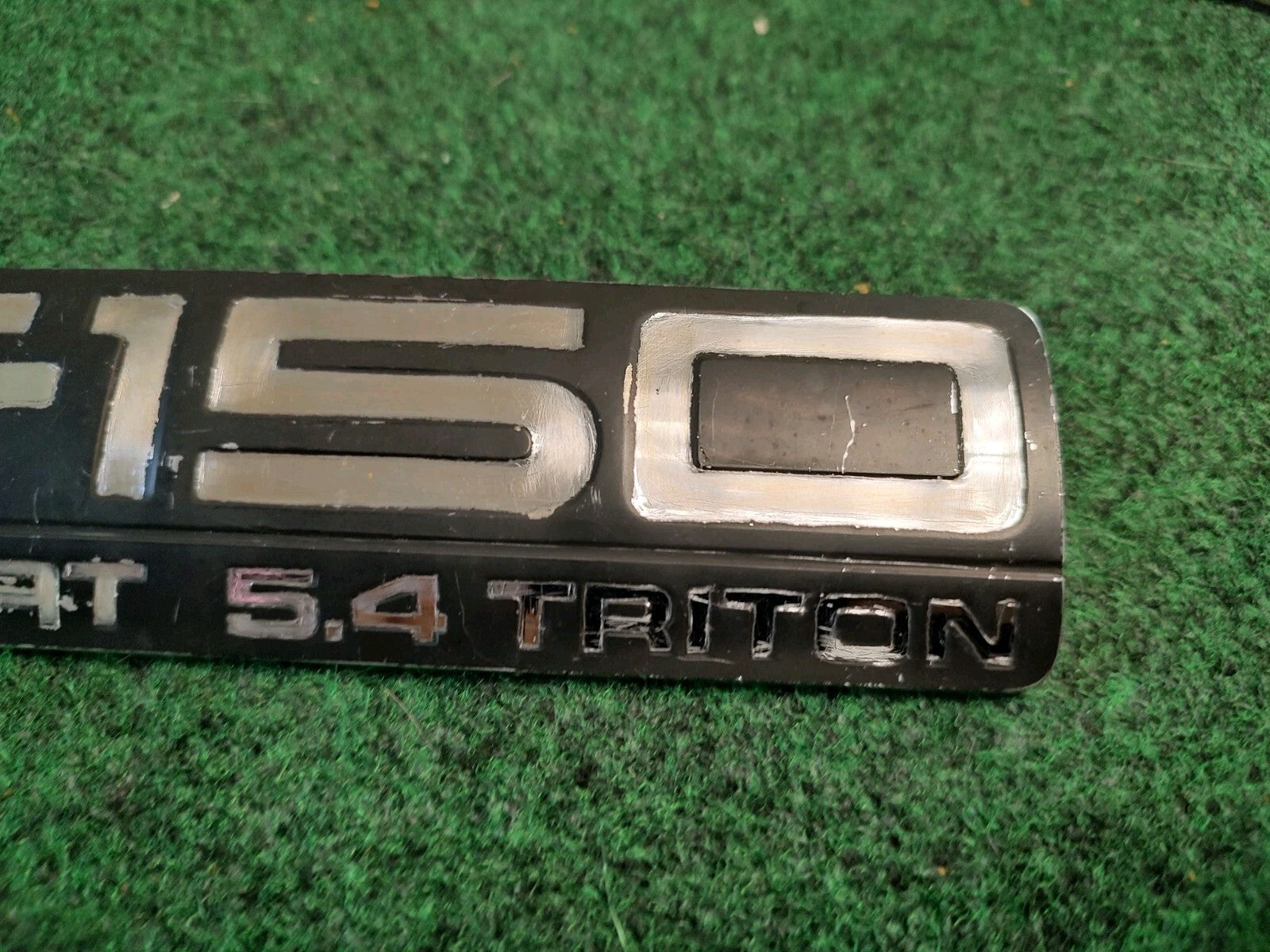FORD OEM F-150 Front Fender  Emblem Badge Nameplate LARIAT 5.4 Triton 3M1