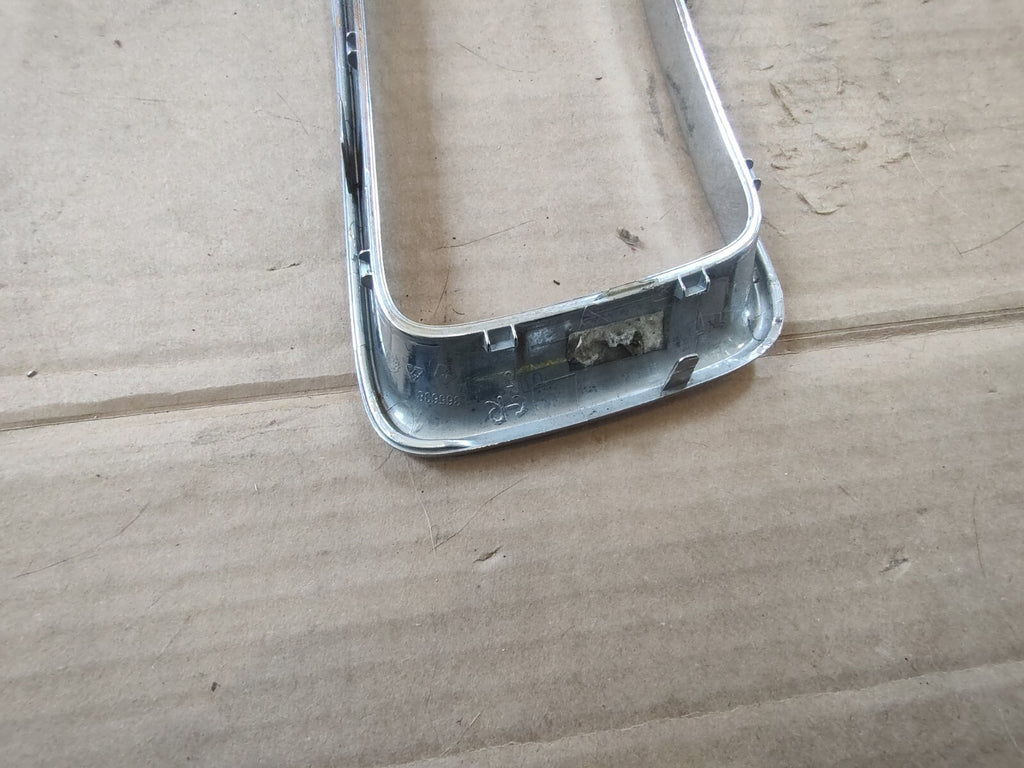 2013-2019 JEEP GRAND CHEROKEE CHROME GRILL GRILLE BEZEL 68143134AB OEM CL3