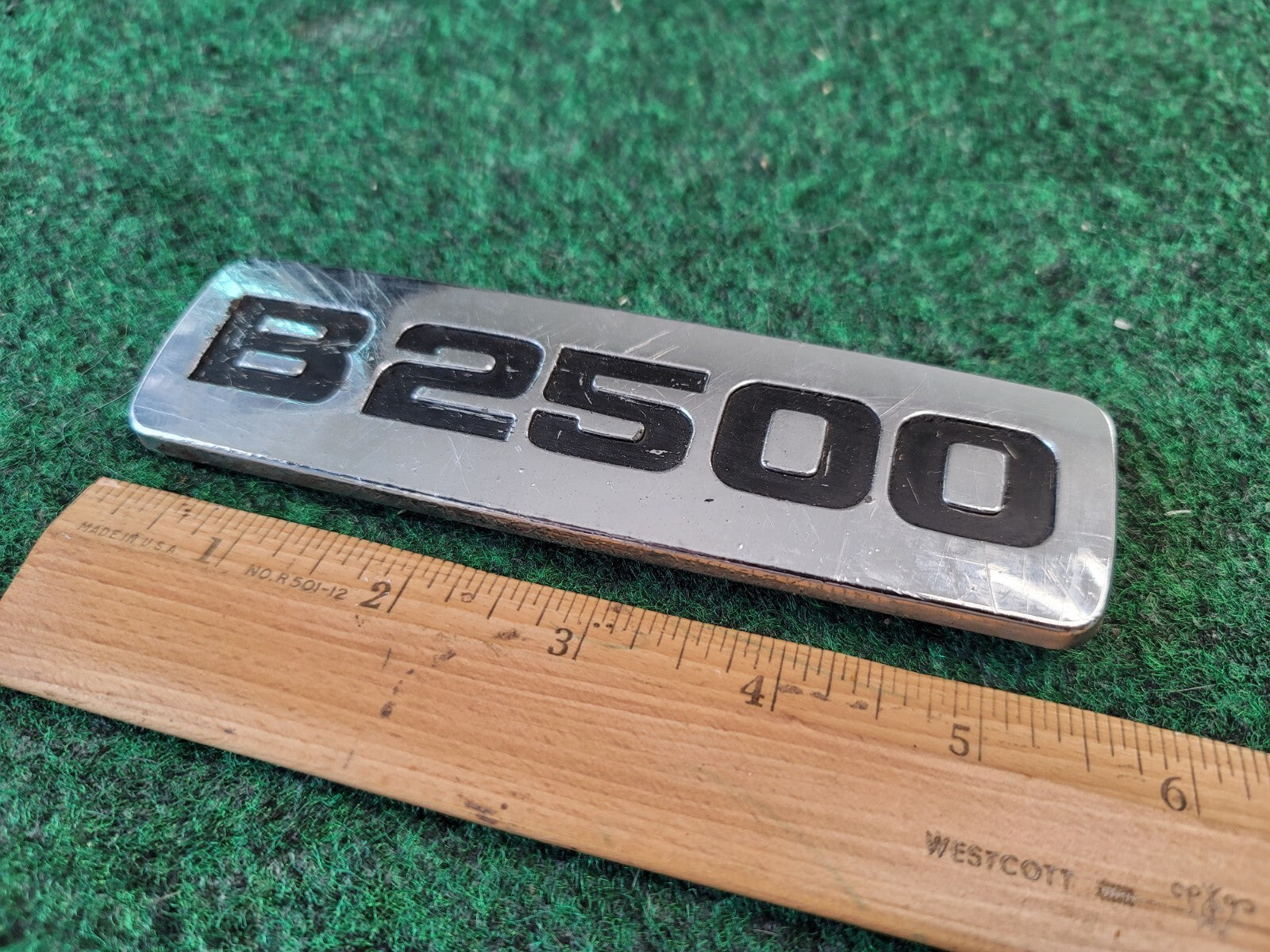 1998-2001 Mazda B2500 Fender Emblem Logo Nameplate Badge ZZP0-51-714 OEM 1M4