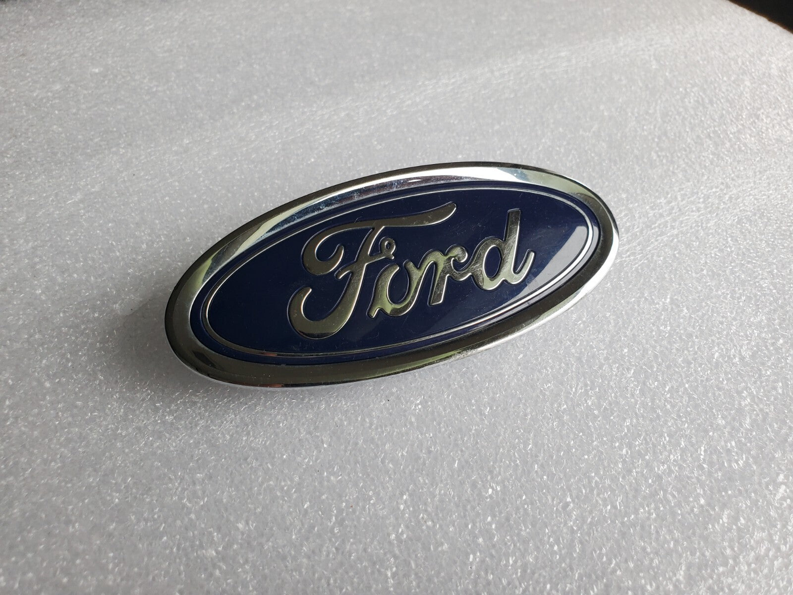 2013 -2018 Ford Fusion Rear Trunk Deck Lid Emblem Logo Badge DS73 402A16 AC 2L2