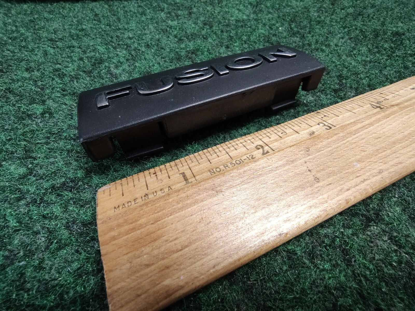2006-2009 FORD FUSION DASH EMBLEM LOGO BADGE SYMBOL USED OEM 5S5