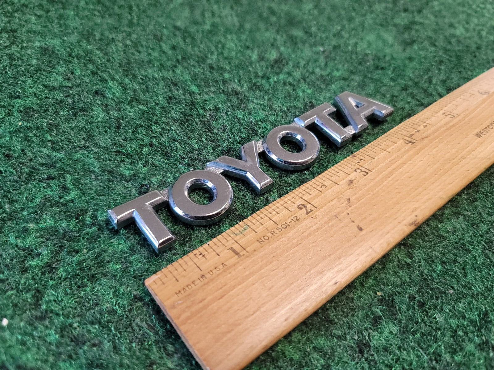 2004 - 2009 TOYOTA PRIUS REAR GATE CHROME EMBLEM LOGO BADGE OEM 1M6
