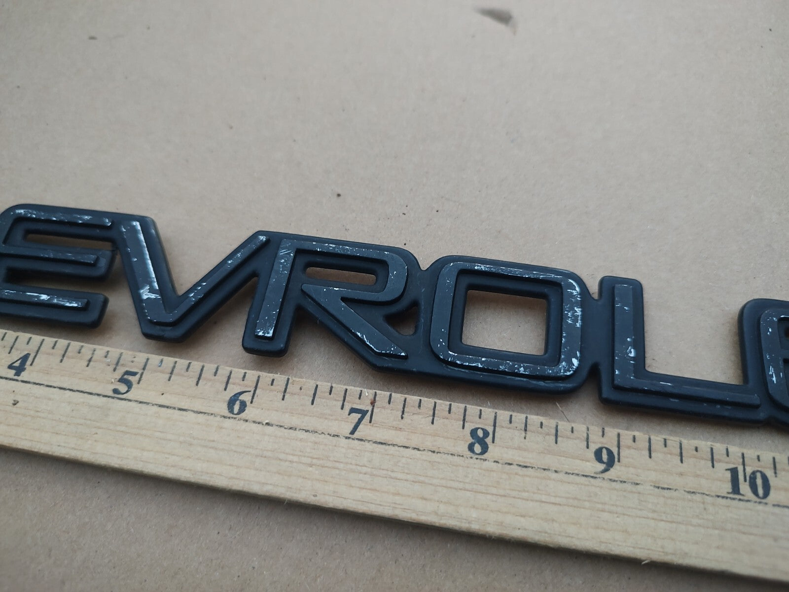 15998983 Rear Emblem Badge 92-07 Chevrolet Silverado Blazer Tahoe 13" OEM EL7