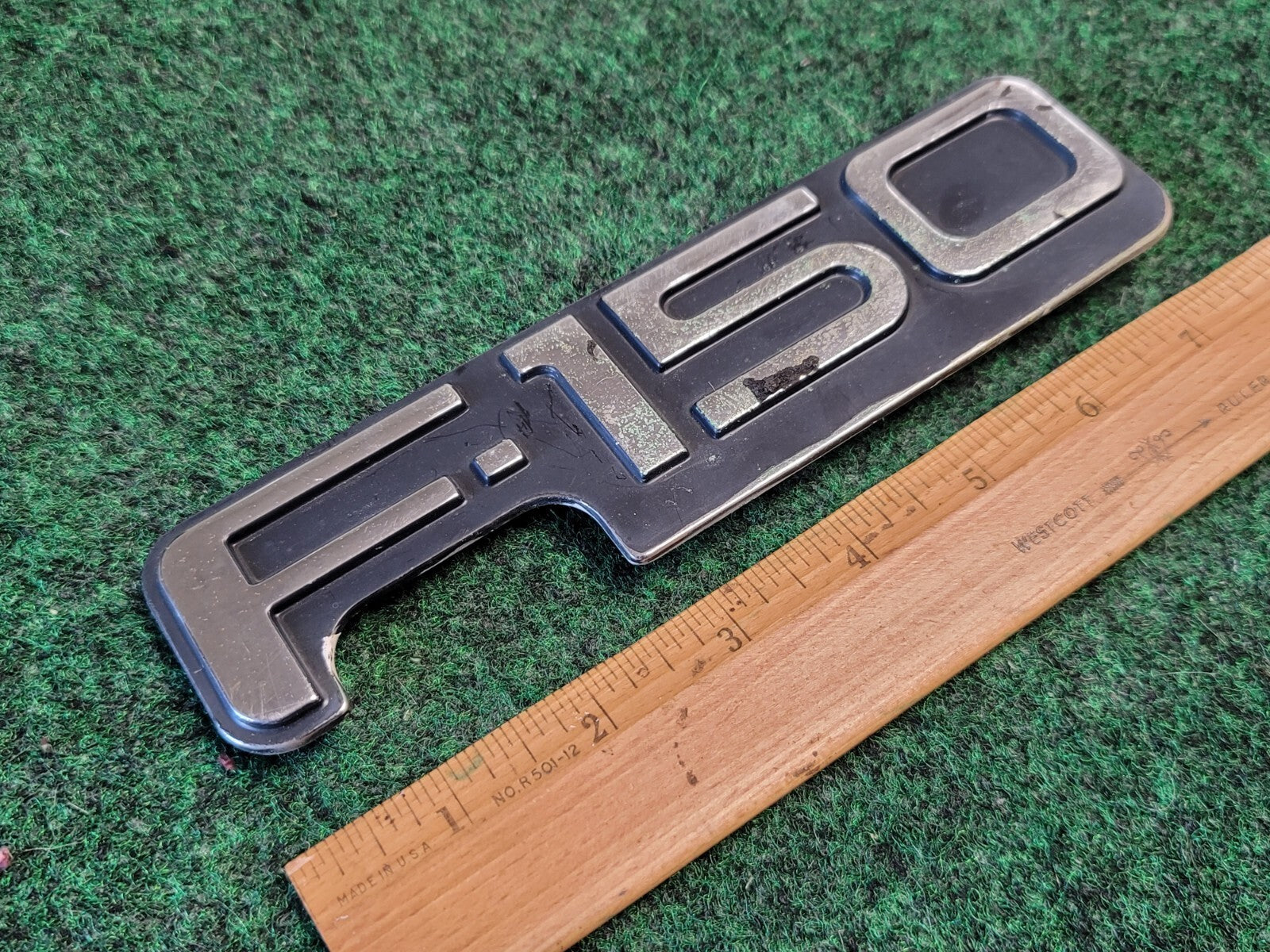 97 98 99 00 01 02 03 FORD F-150 XLT SIDE FENDER EMBLEM LOGO BADGE OEM 1M6