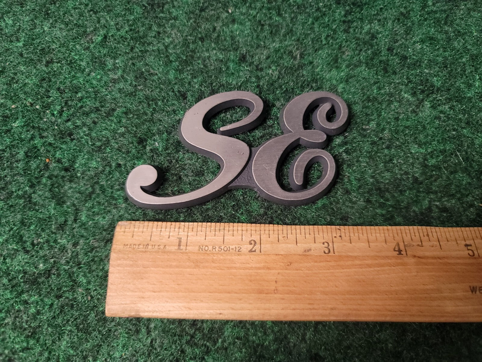 Vintage "SE" Script Emblem Badge Nameplate Name Plate Badge Logo 5S5