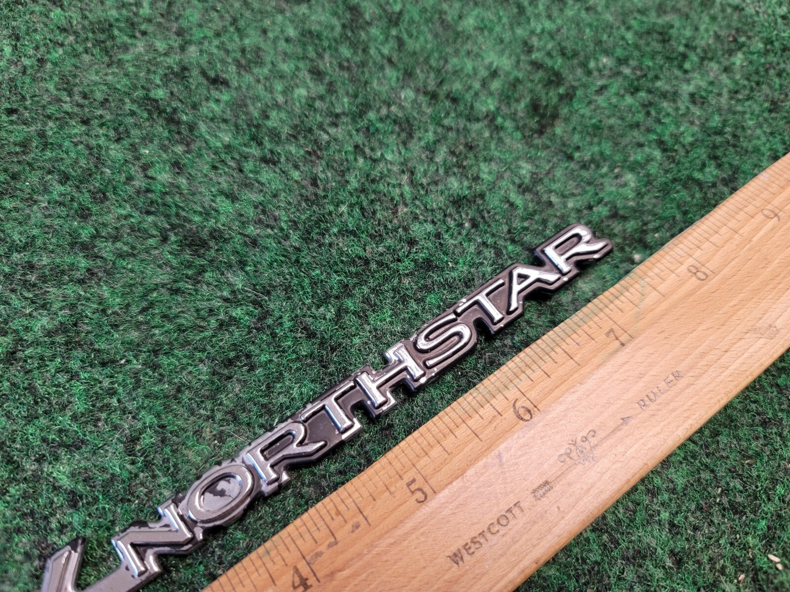 Cadillac OEM 32V Northstar 7.5 Rear Emblem Badge Logo Nameplate Name Plate V 7L1