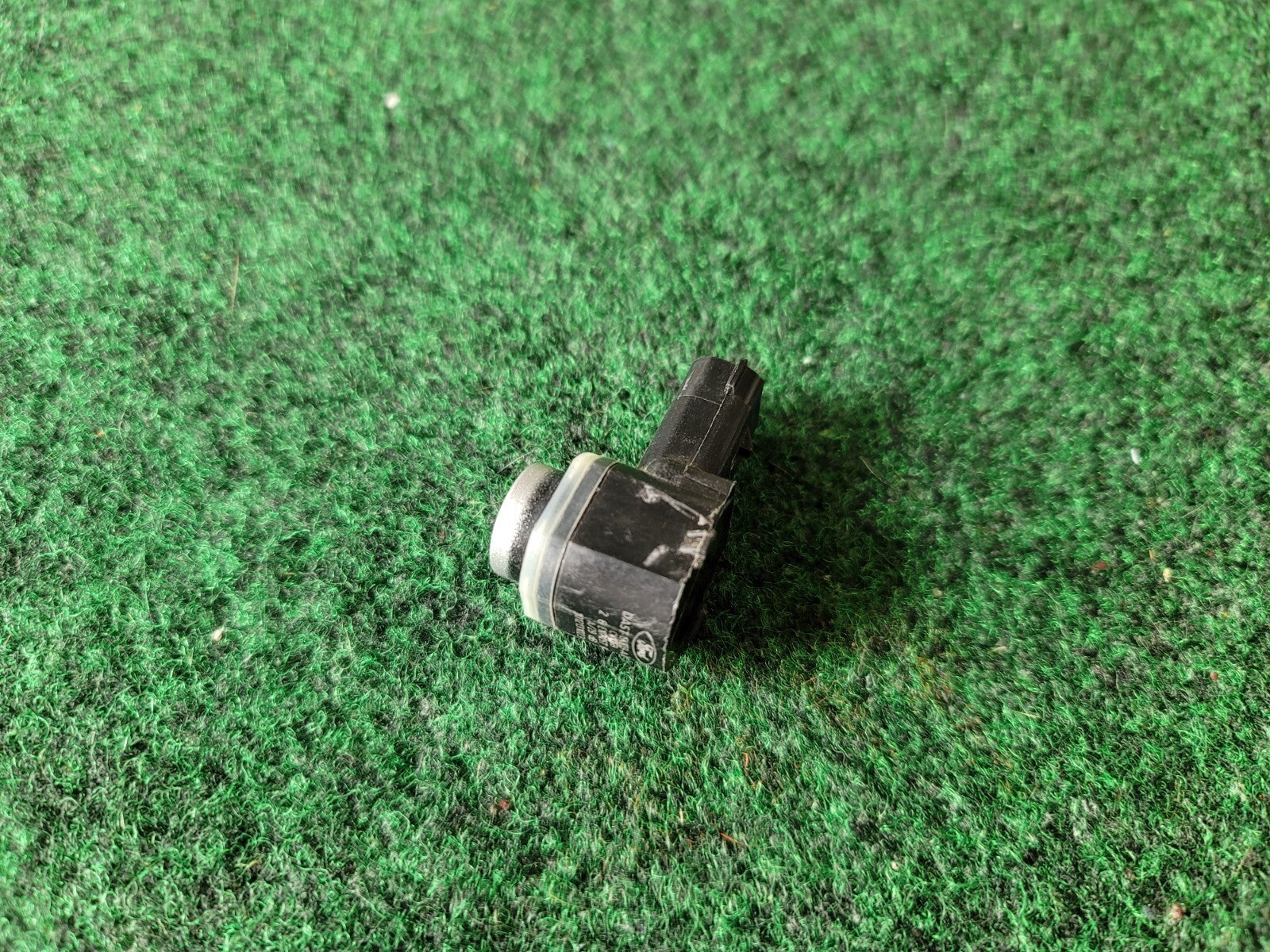 2013-2016 Ford Fusion Parking PDC Assist Sensor DA5T-15K859-AAW OEM 9L9
