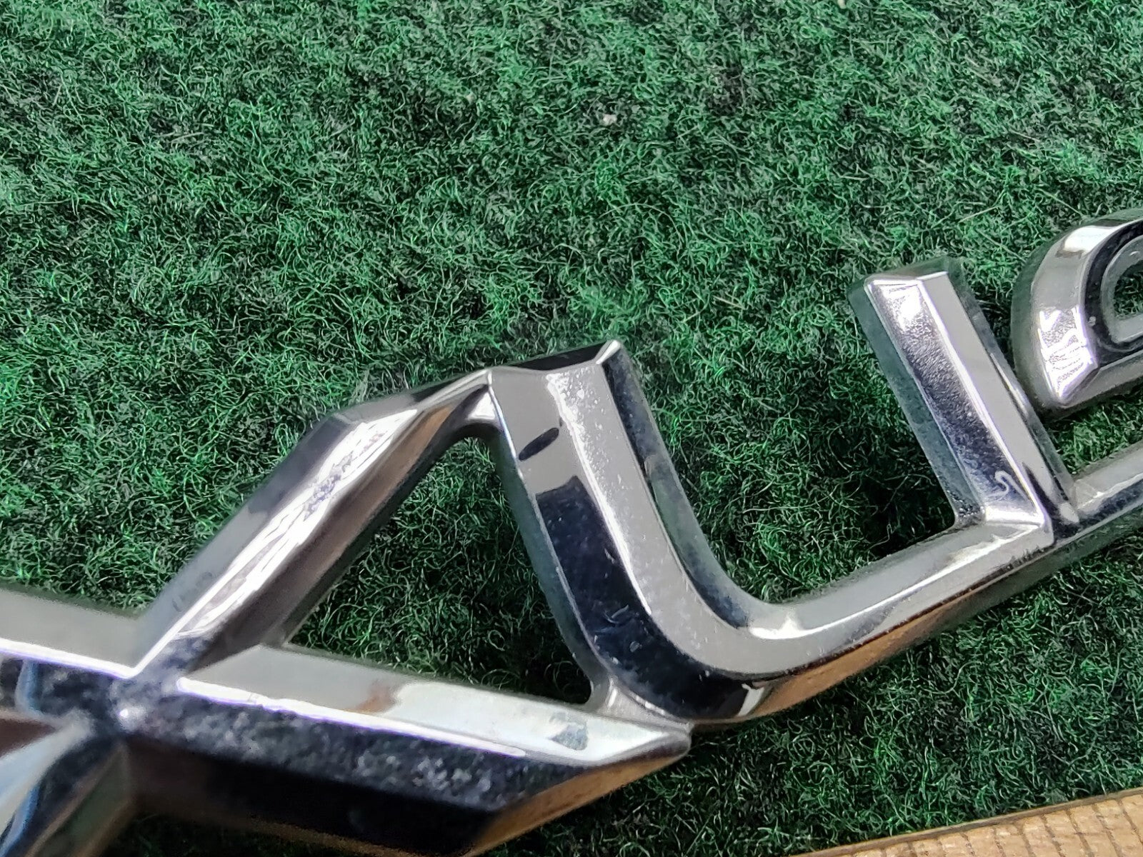 LEXUS ES300 01 02 03 04 05 Rear Emblem Trunk Badge Logo Chrome 1S4
