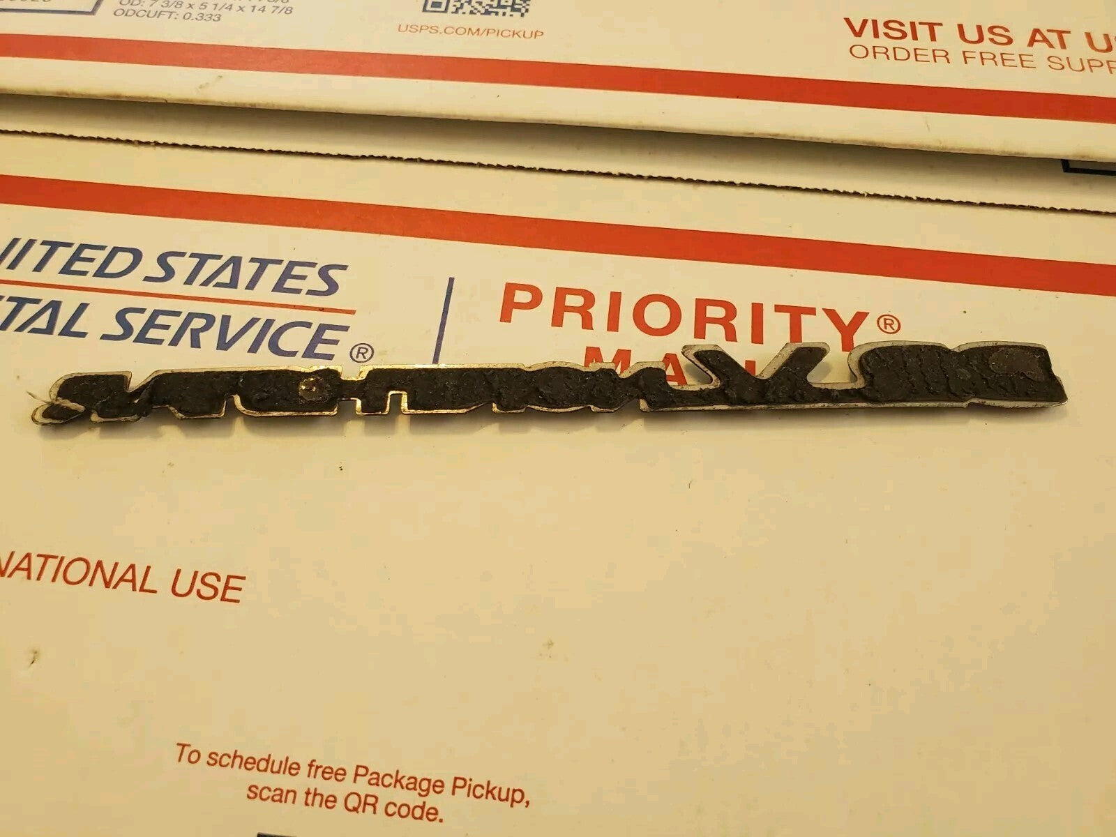 Cadillac OEM 32V Northstar 7.5 Rear Emblem Badge Logo Nameplate Name Plate V 4L5