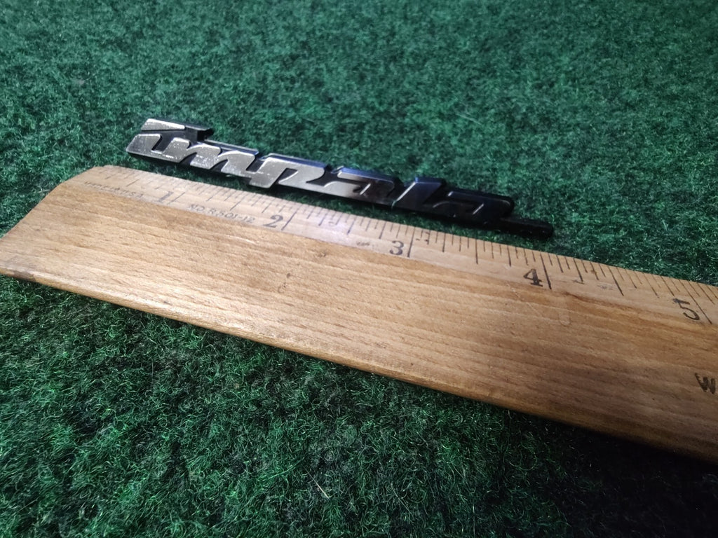 2000-2005 Chevrolet Impala Panel Emblem NAME PLATE BADGE 10290600 OEM 8L2