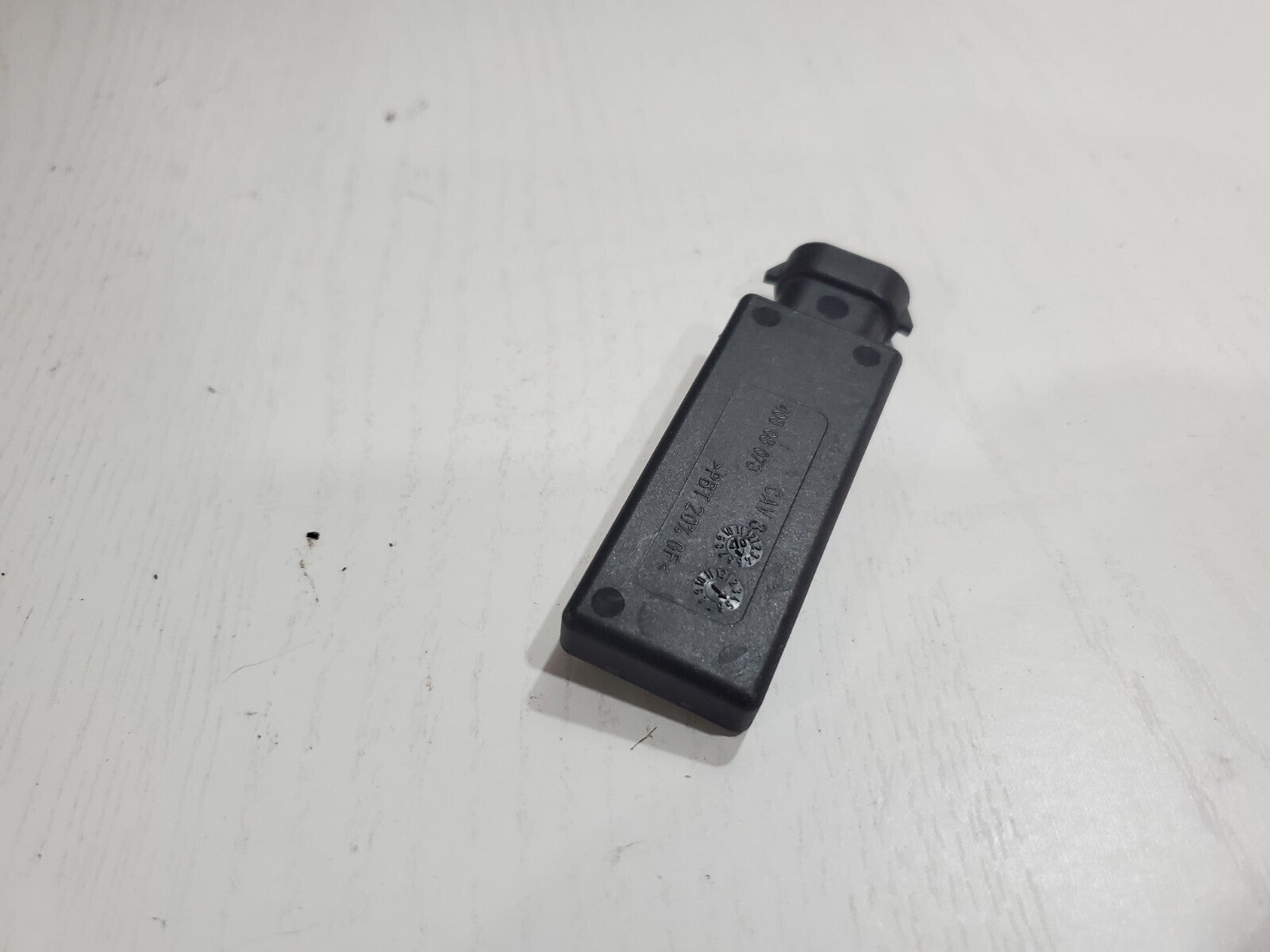 04-09 Cadillac XLR Keyless Entry Remote Antenna Control Module 10448049 OEM 5L5