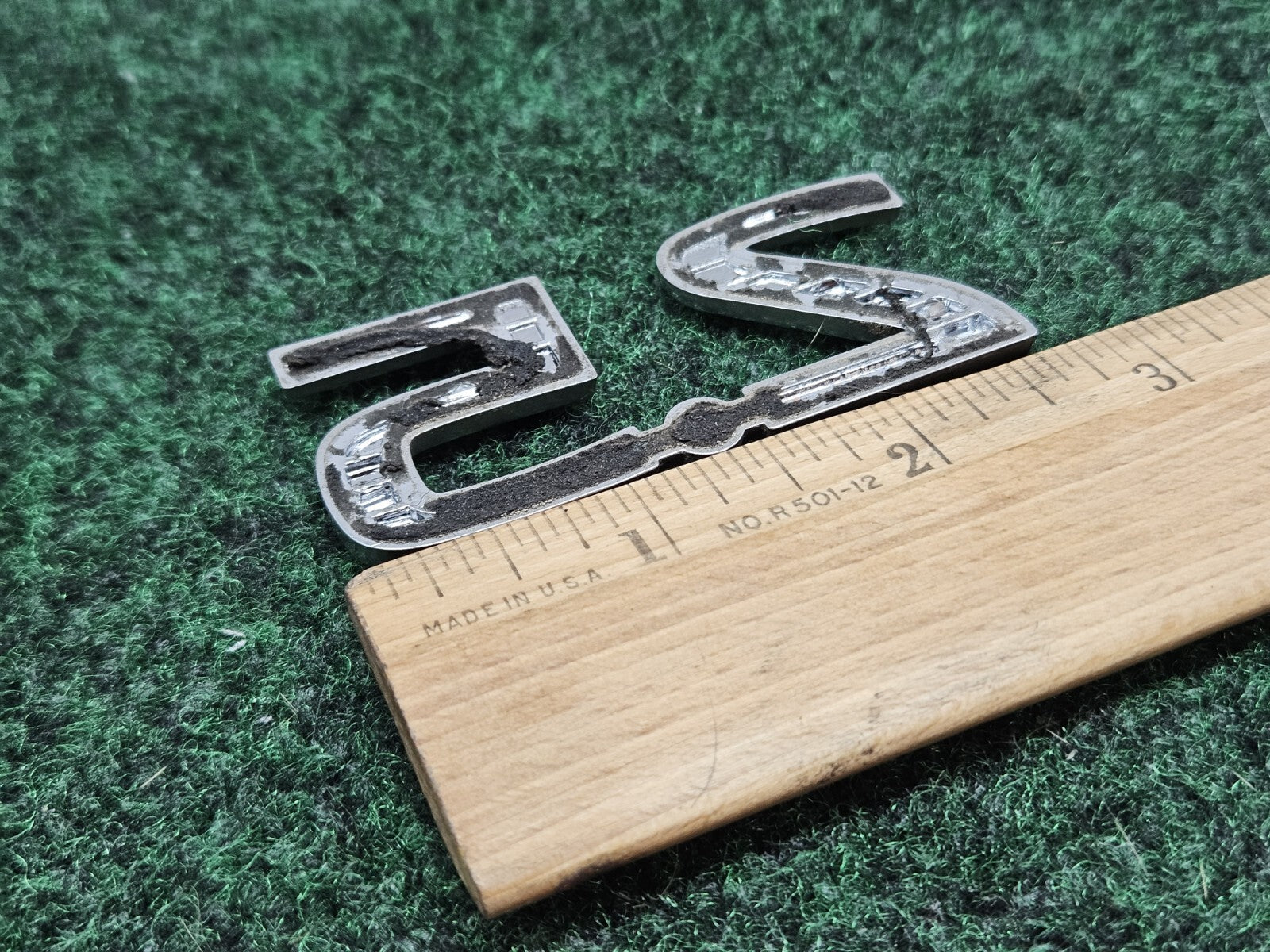 NISSAN 2.5 REAR CHROME EMBLEM LOGO SYMBOL BADGE OEM 7S8