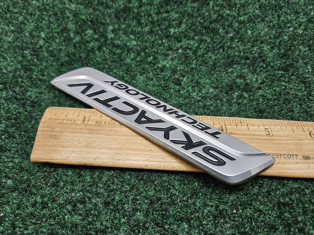 13 14 15 16 MAZDA CX5 CX-5 SKYACTIV TECHNOLOGY REAR EMBLEM LOGO BADGE USED GL2