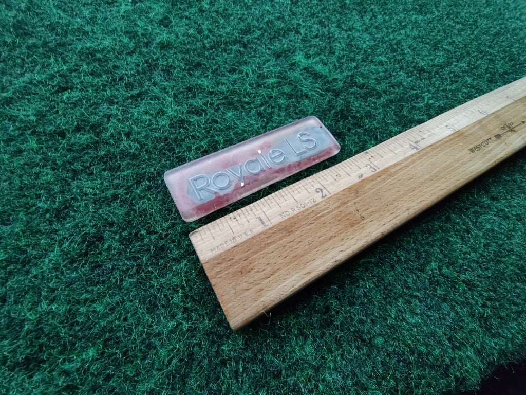 1992 - 1995 Oldsmobile 88 Royale Front Fender Nameplate Emblem 5S3