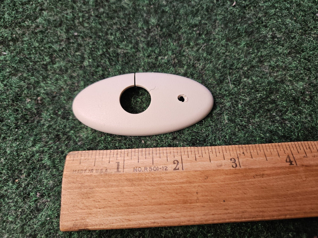 2013-2018 FORD FOCUS FRONT SUN VISOR RETAINER COVER OEM 4M6