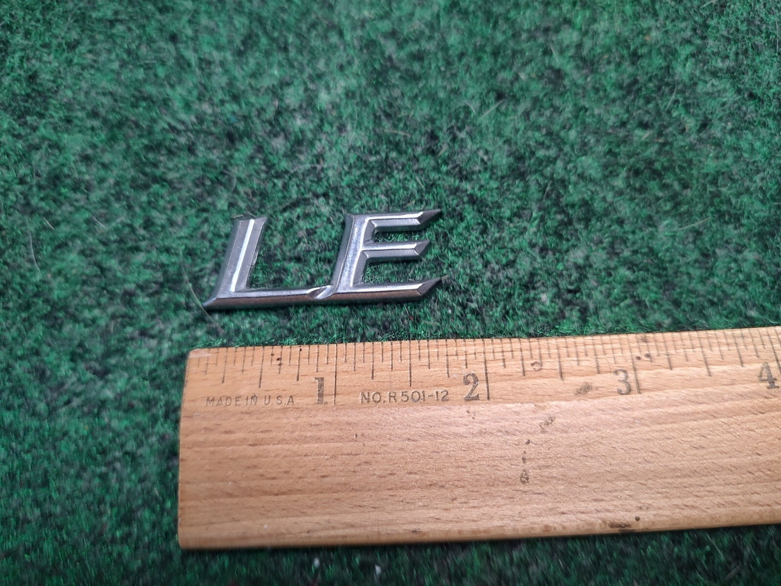 Genuine Toyota Camry "LE" Emblem USED 2002-2006  Rear 75443-AA100 3S5