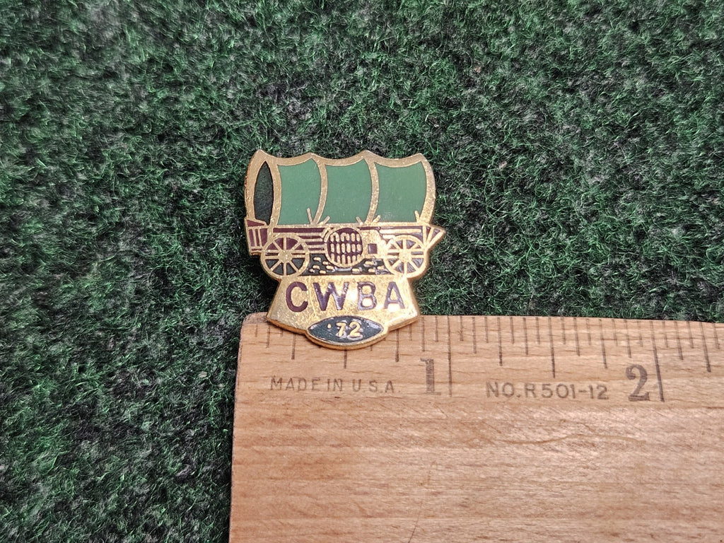 CWBA 1972 Covered Wagon Green Enamel Souvenir Goldtone Metal Lapel Pin Pinback