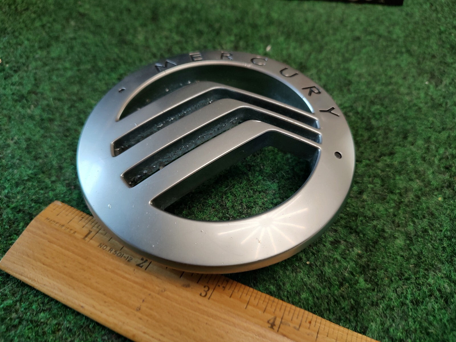 02 03 04 05 MERCURY MOUNTAINEER FRONT GRILLE EMBLEM LOGO BADGE SIGN SYMBOL 4S1