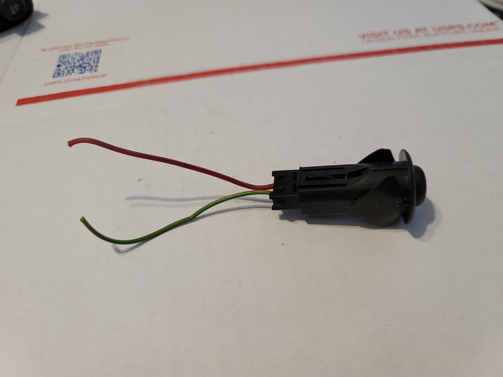 2011-2013 GRAND CHEROKEE DURANGO FUEL FILLER DOOR SWITCH GAS HATCH SWITCH 1L7