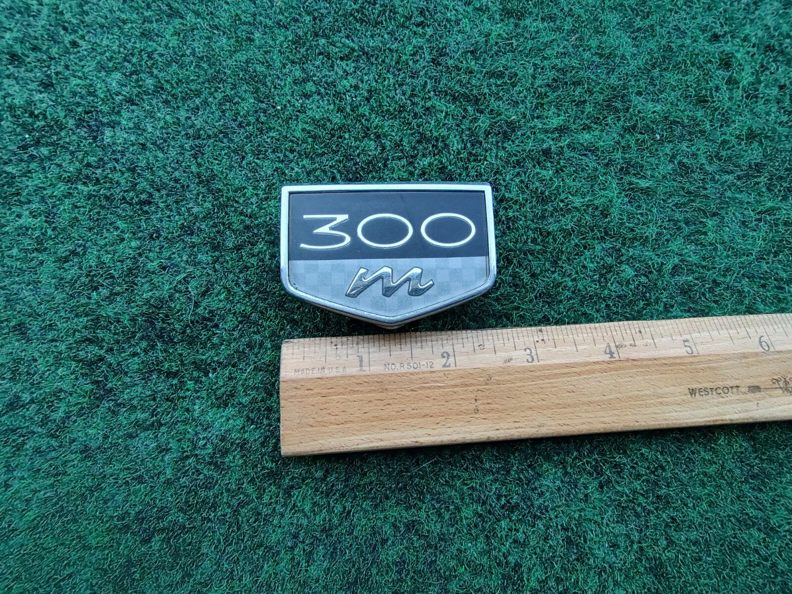 1999-2004 Chrysler 300 M Emblem Logo Symbol Badge Fender Chrome 04805287AD 8L9
