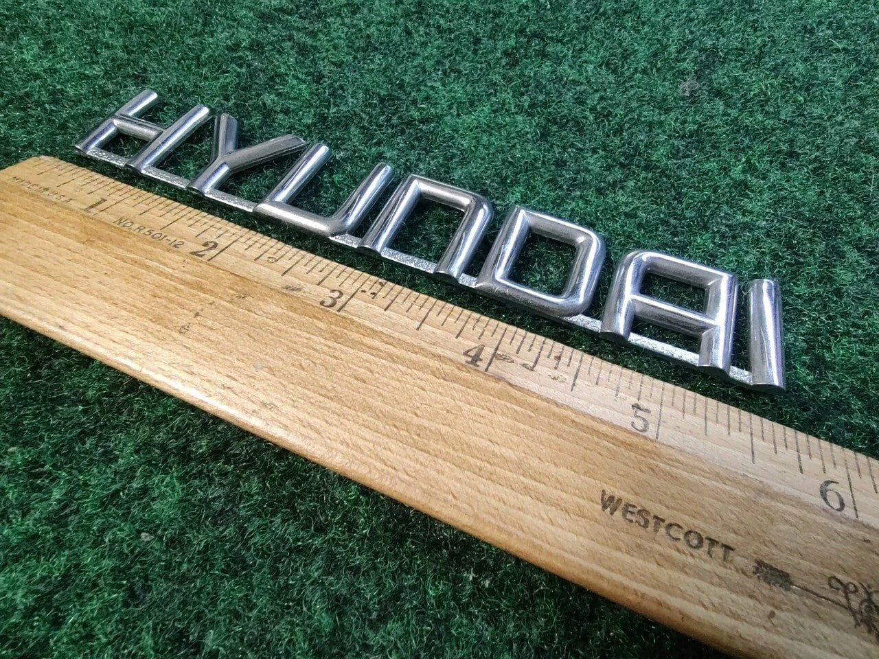 2002-2005 HYUNDAI SONATA REAR TRUNK LID CHROME EMBLEM LOGO BADGE OEM 6S1