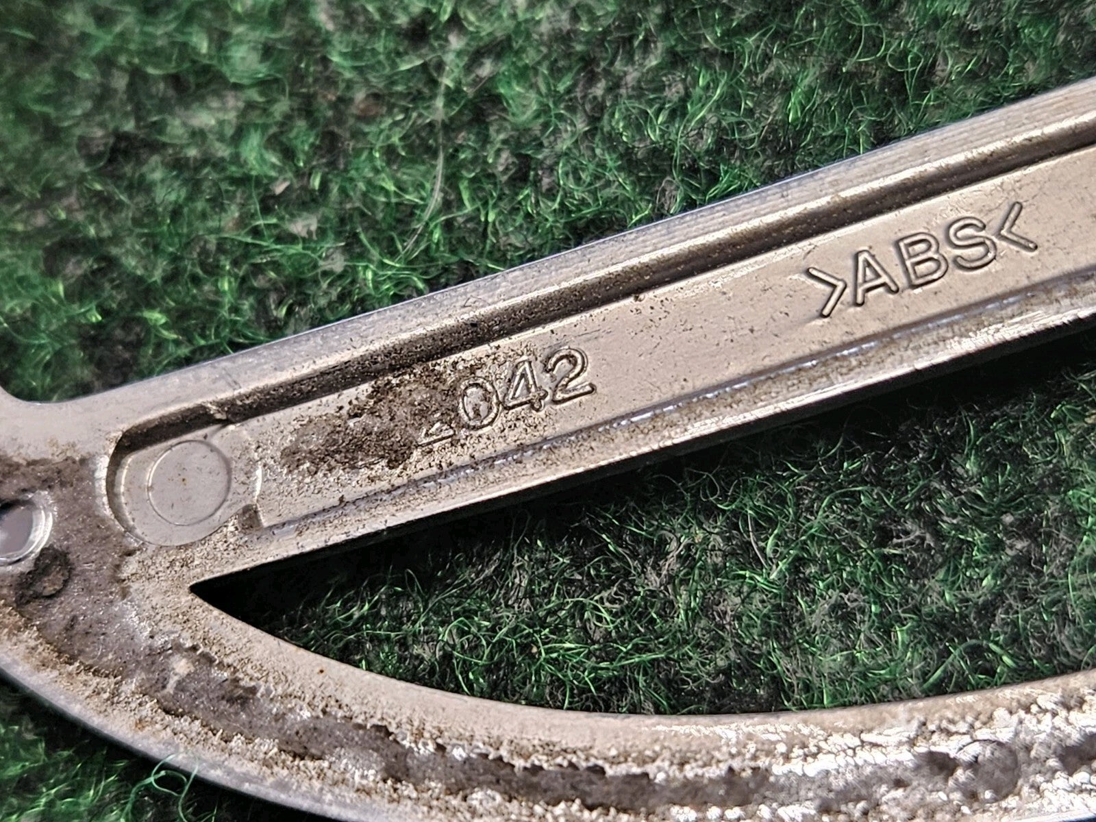 OEM Lexus 2005-2007 GS430 Rear Emblem Badge Logo Nameplate 2042 5M7
