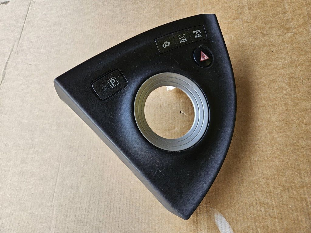 2010 -2015 Toyota Prius  Gear Shifter Trim Panel Cover Bezel 55404-47020 Oem LT2