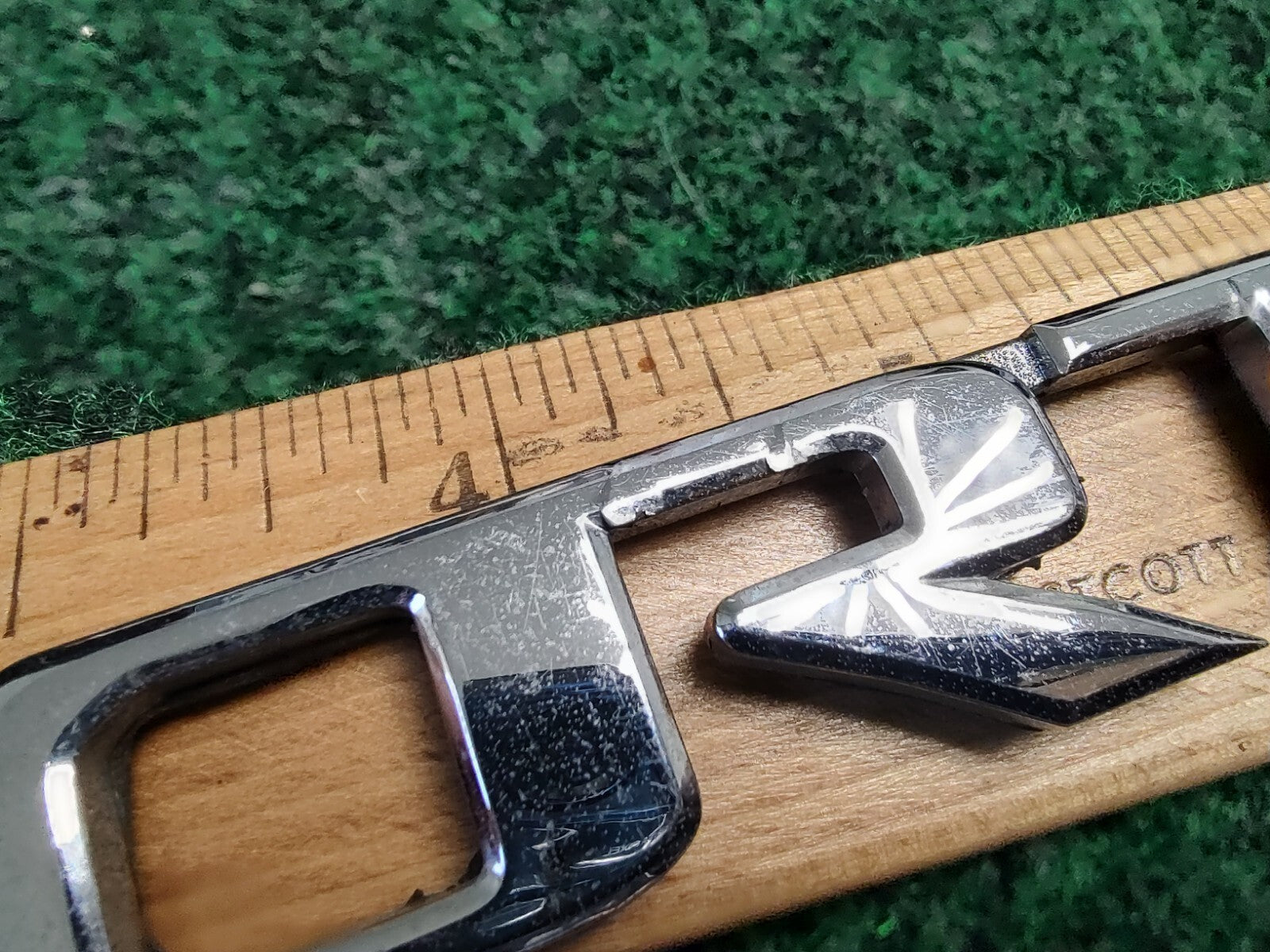 10 11 12 13 KIA FORTE REAR GATE LID CHROME EMBLEM LOGO BADGE SYMBOL USED OEM 5S1