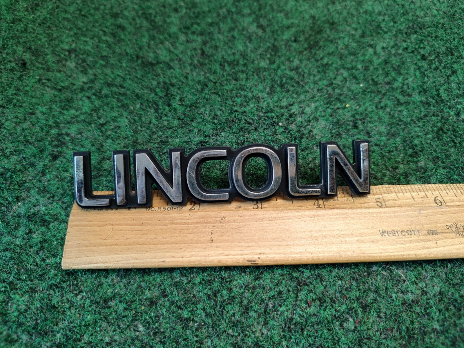 Lincoln OEM  Plastic Emblem Badge Logo Nameplate Name Plate Plastic Genuine 4S1
