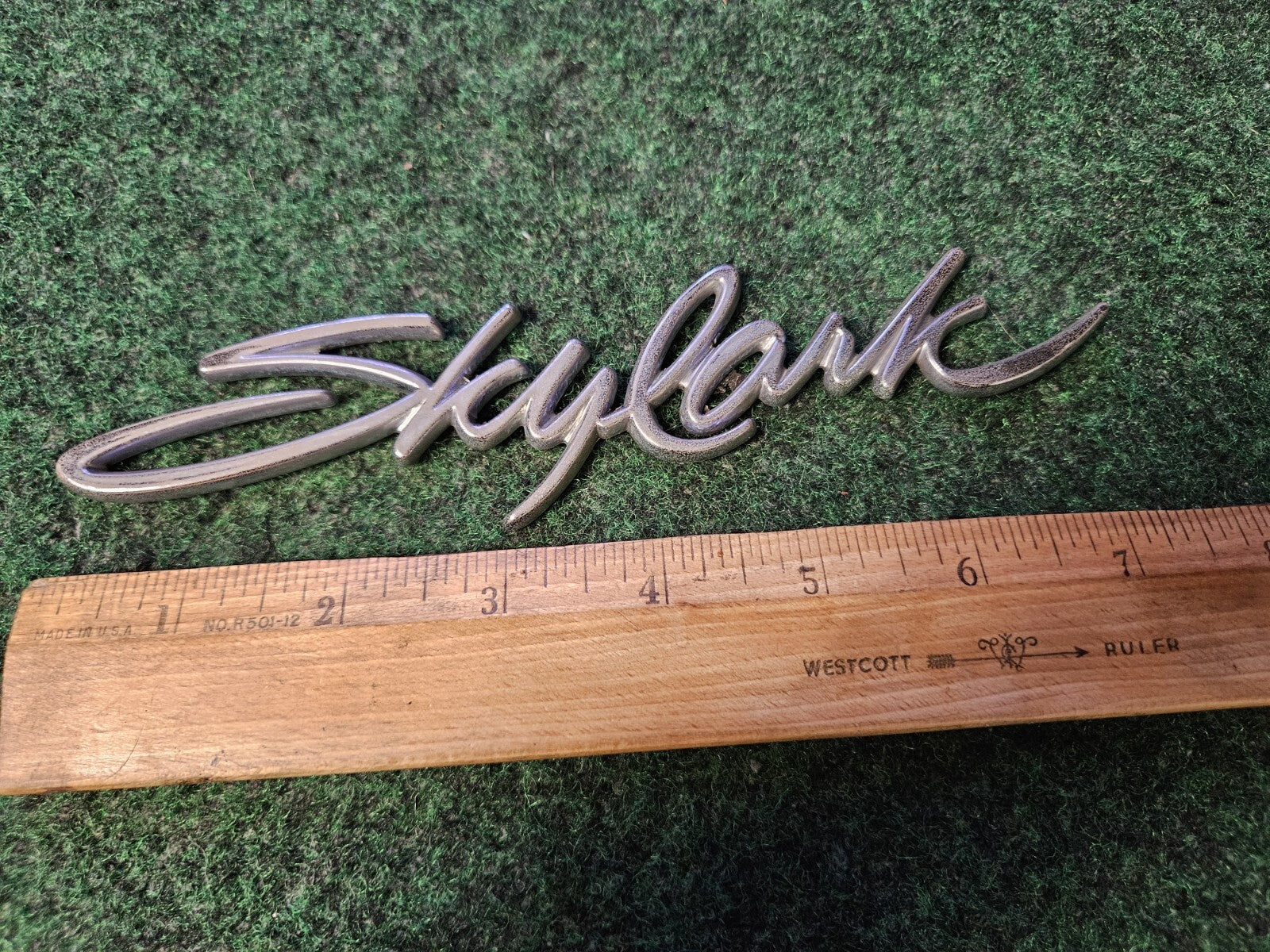 1992-1998 Buick Skylark Front Door Emblem Nameplate Badge OEM 22569937 Side 5M1