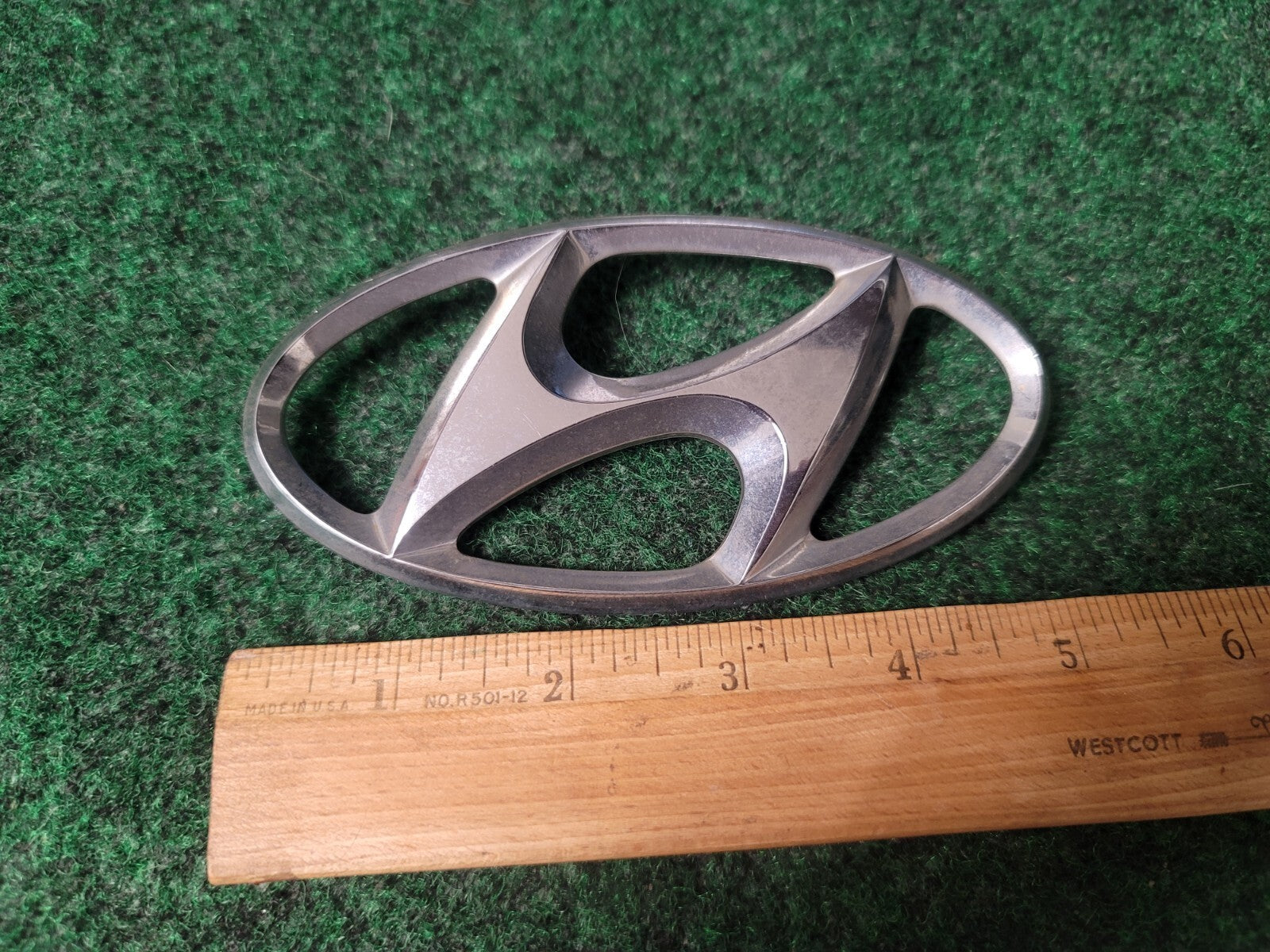 Hyundai Emblem Logo Symbol Badge Chrome OEM Nameplate Genuine Name Plate 6S9