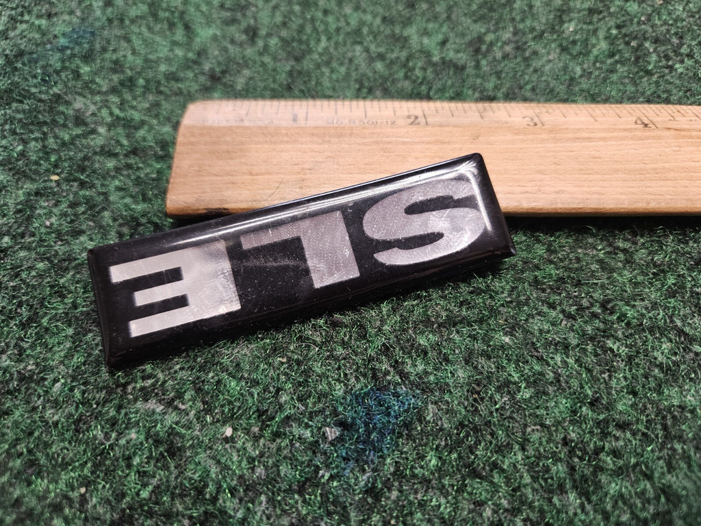 SLE SIDE REAR EMBLEM LOGO BADGE SIGN SYMBOL USED OEM 5M7