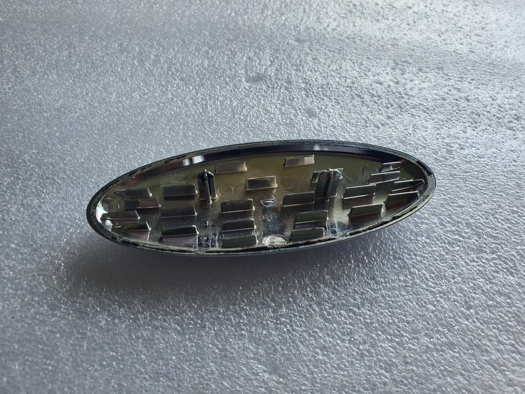 06-2009 Ford 500 TAURUS 09-11 FOCUS 08-12 ESCAPE 07-11 FREESTYLE REAR Emblem 2L9