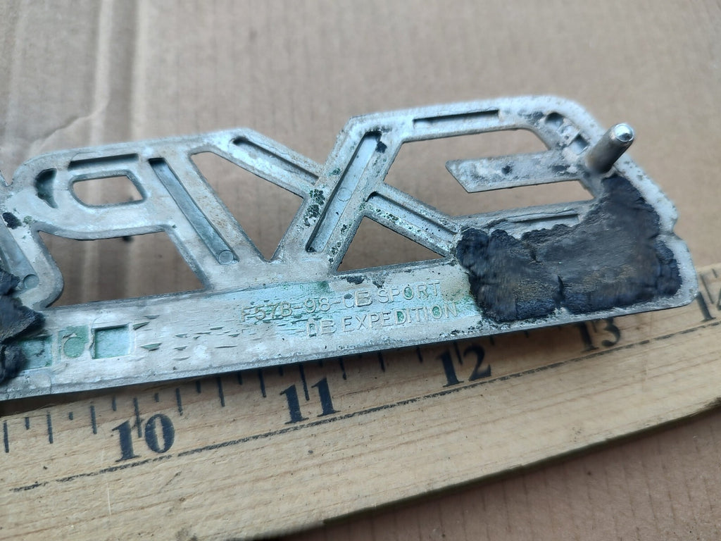 1995 96 97 FORD EXPLORER XLT CONTROL TRAC 4WD REAR EMBLEM LOGO BADGE SYMBOL MT1