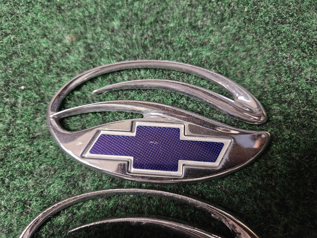 (2) 1997-2003 CHEVROLET MALIBU REAR LID EMBLEM LOGO BADGE SIGN 3M3