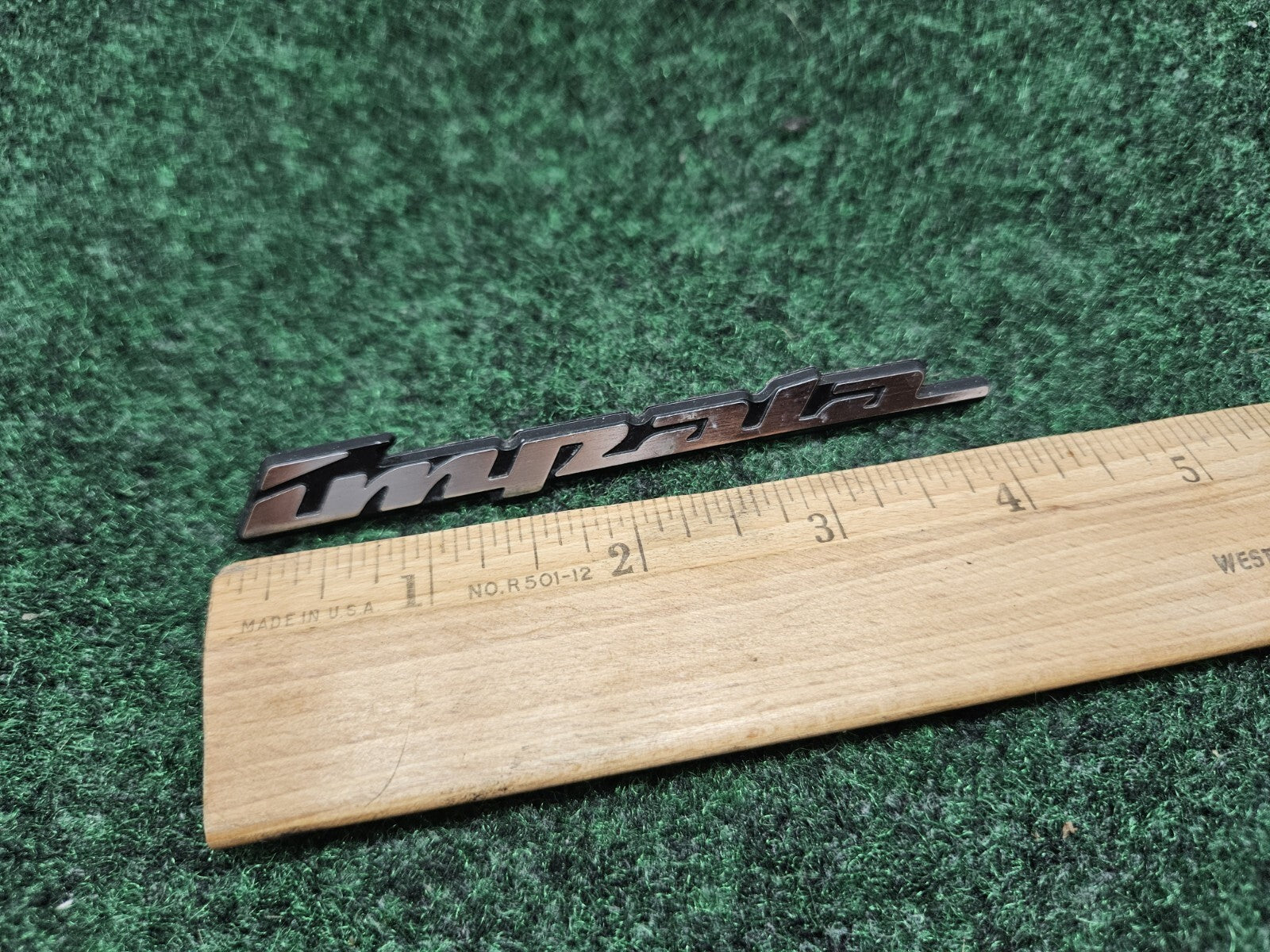 2000-2005 Chevrolet Impala Panel Emblem NAME PLATE BADGE 10290600 OEM GL1
