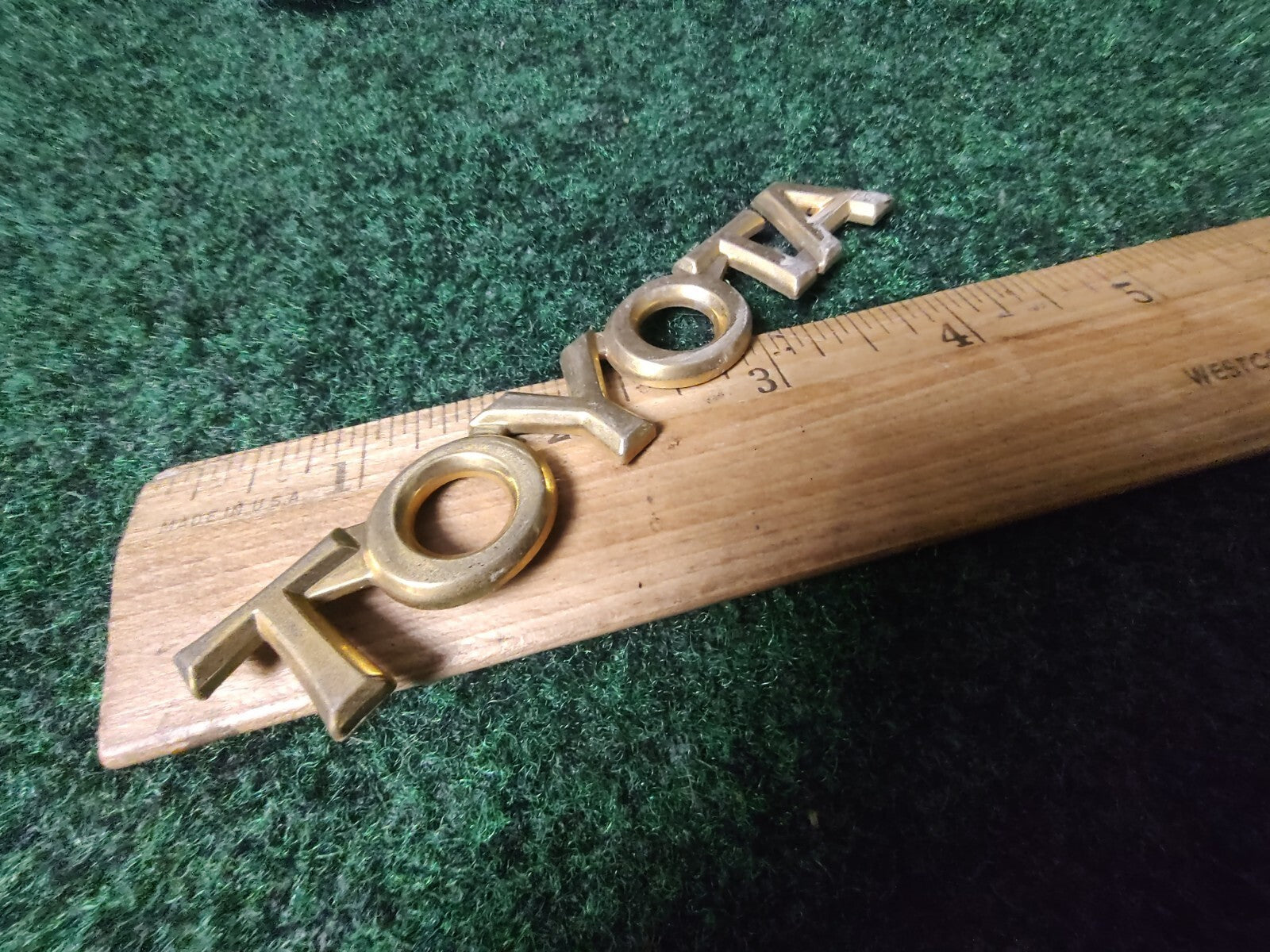 Toyota Camry Emblem Logo Letter Badge Trunk Rear Gold 4 Inch OEM Name Plate 9L3