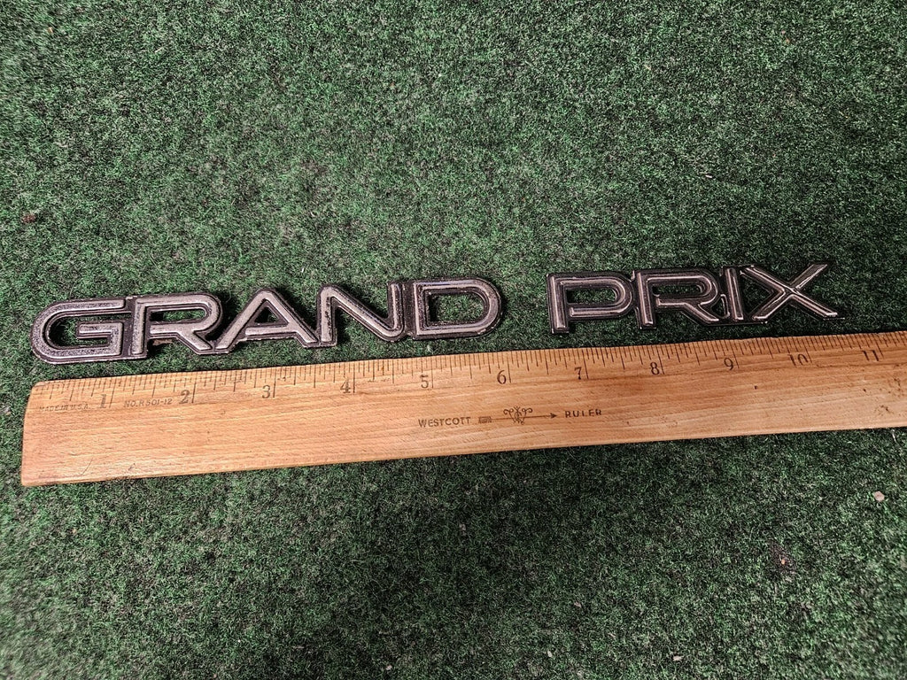 1997 1998 1999 2003 Pontiac Grand Prix Door Name Plate NAMEPLATE OEM 5M1