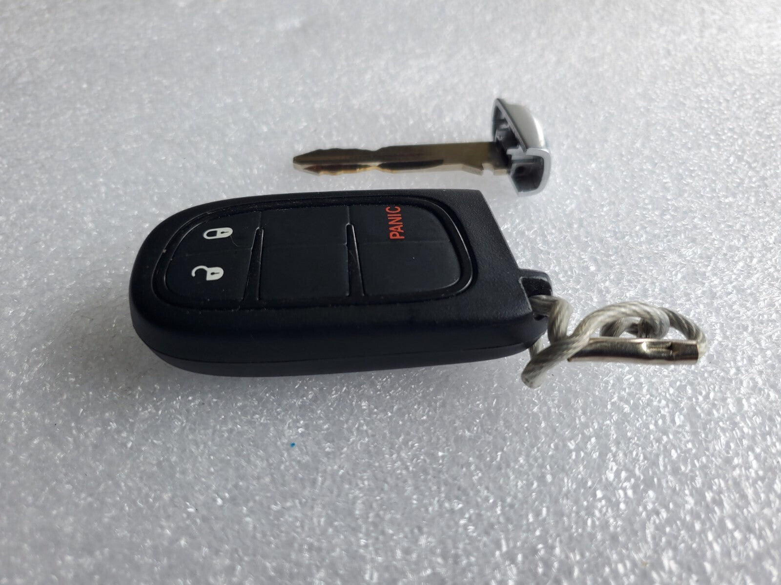 Smart Proximity Key for 2014-2020 Jeep Cherokee GQ4-54T 68105087AG 3 Button