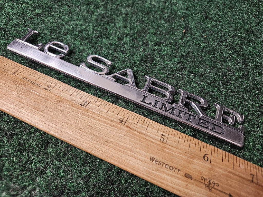 97 98 99 BUICK LESABRE LIMITED REAR LID SIDE EMBLEM LOGO BADGE SYMBOL OEM 4L5