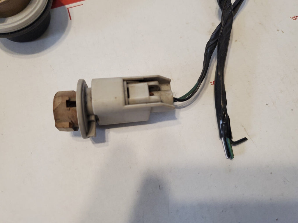 Unkown Make / Model Taillight Wiring Pigtail  3L9