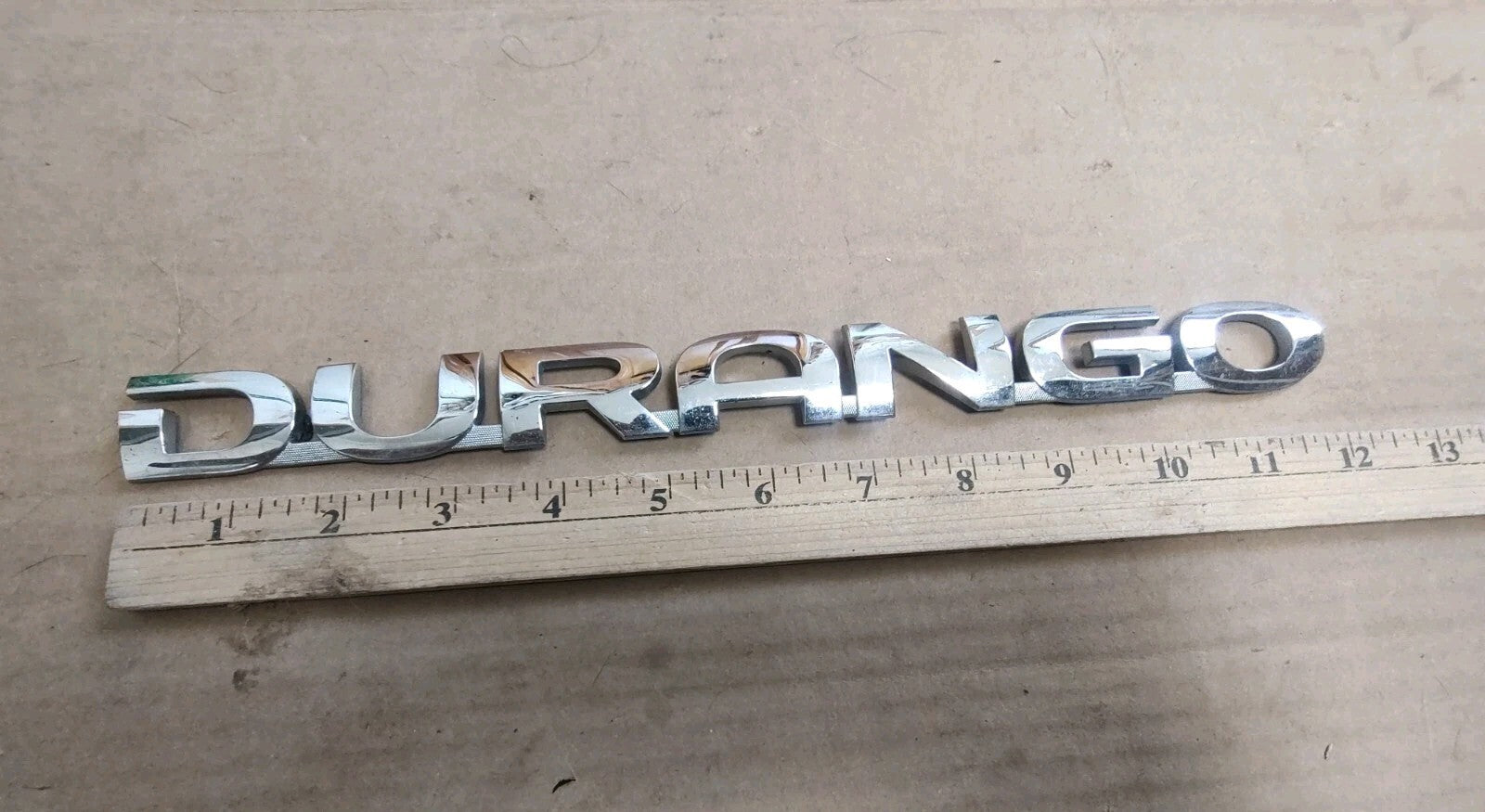 04 05 06 07 08 09 DODGE DURANGO REAR GATE CHROME EMBLEM LOGO BADGE USED OEM DL1