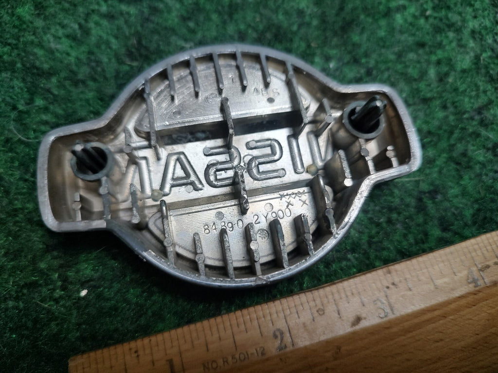 00 01 Nissan Maxima Trunk Lid Emblem 84890-2Y900 Logo Badge Rear SE GXE GLE 3S3