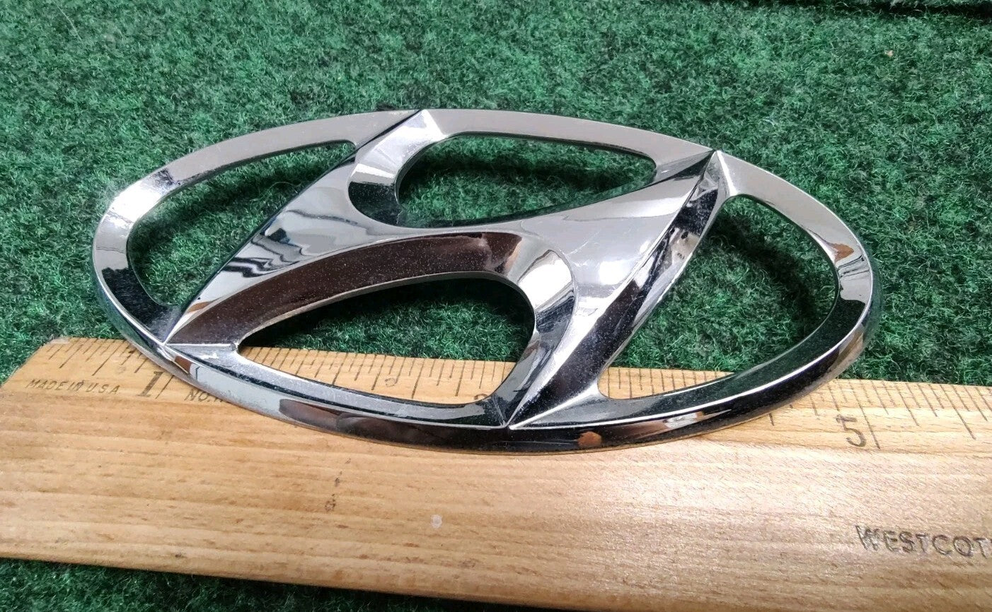 Hyundai Emblem Logo Symbol Badge Chrome OEM Name Plate 5S5