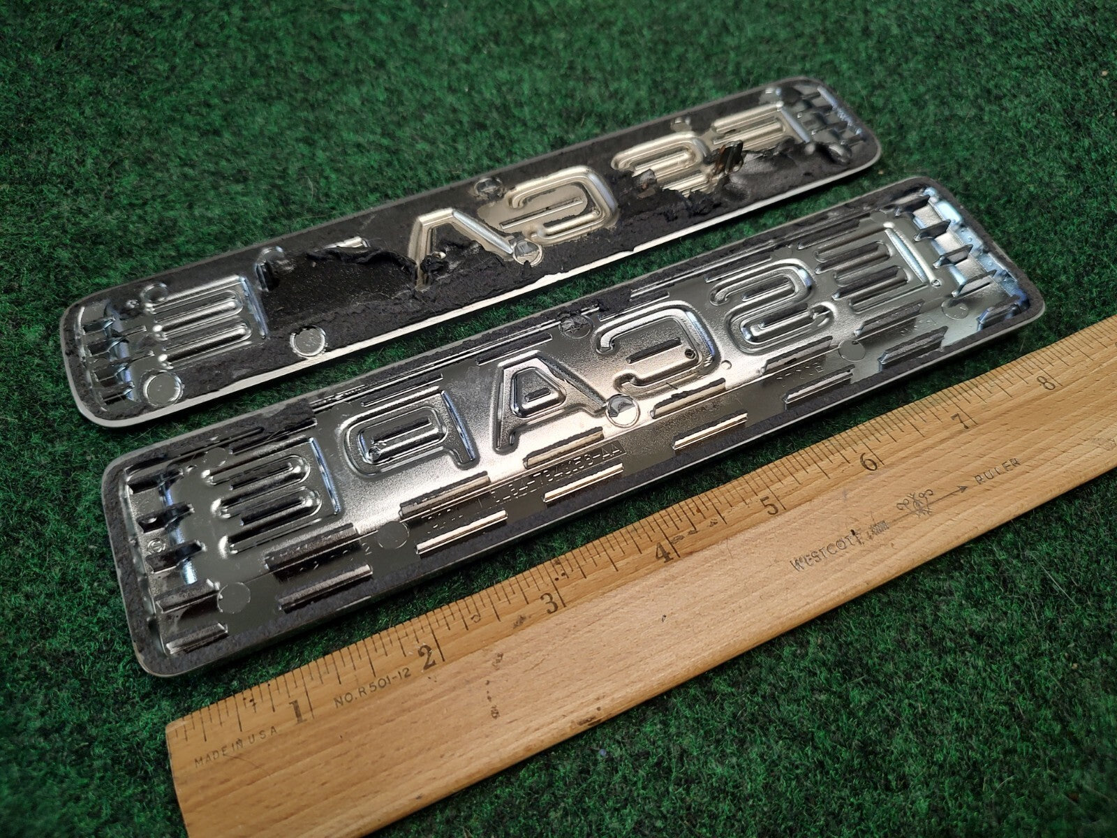 (2) 2008 09 10 11 12 FORD ESCAPE XLT REAR GATE CHROME EMBLEM LOGO BADGE OEM 1S7