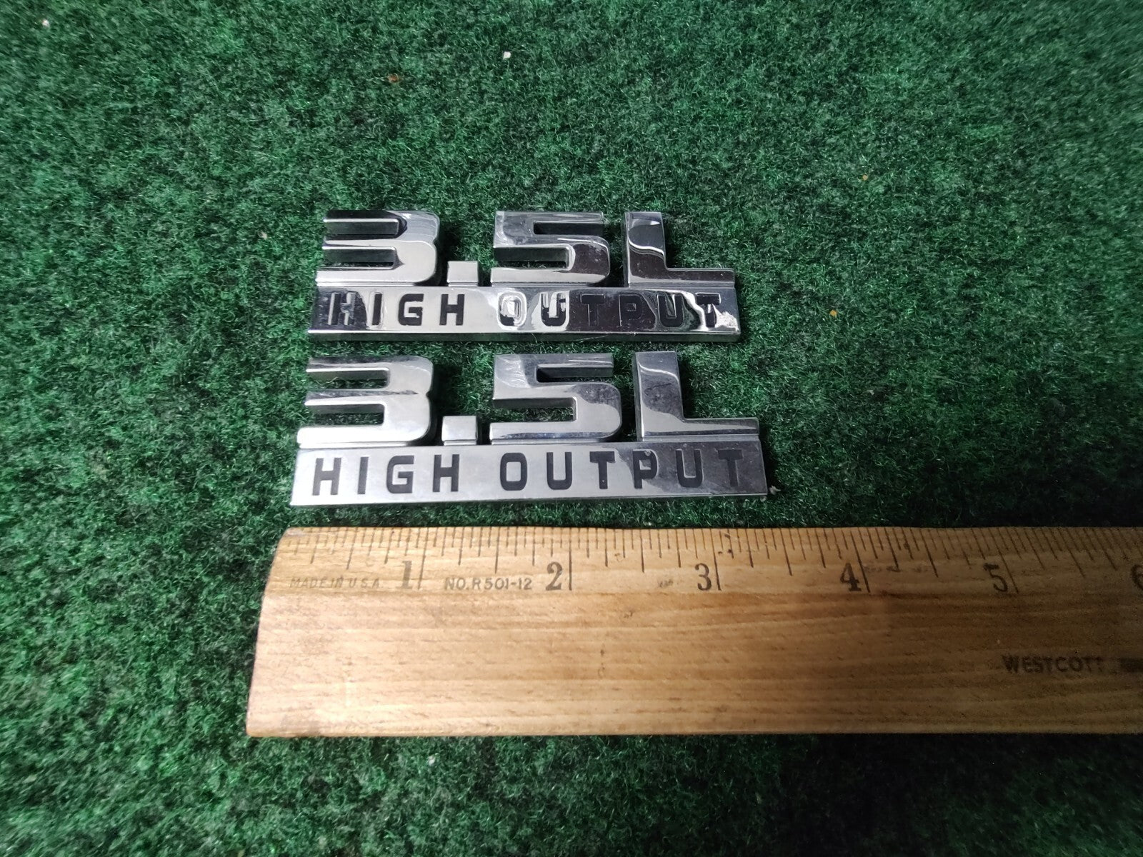 (2) Dodge Charger Magnum 3.5L HIGH OUTPUT Nameplate Emblem 04806330AA 6L4