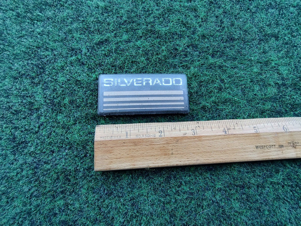 1990s SILVERADO Plastic Roof Panel Emblem OEM NAME PLATE 10L4